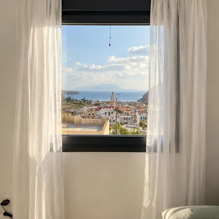 Majestic View - Outdoor Jacuzzi Apartment